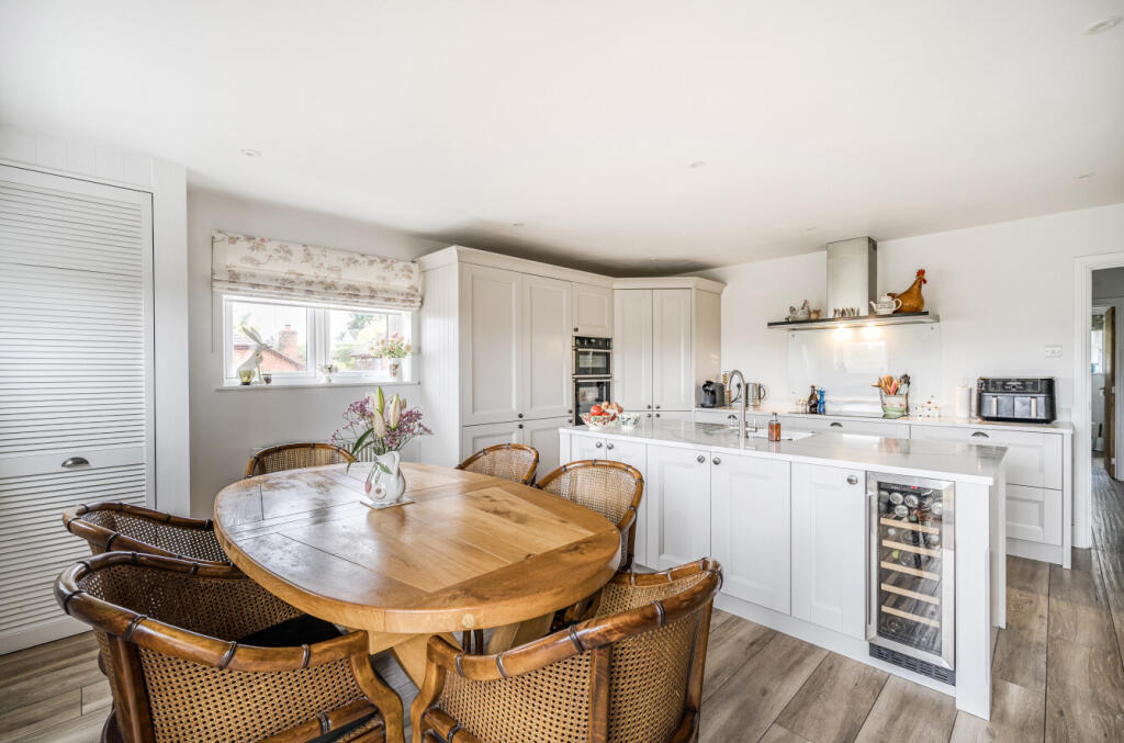 1323608-20-6890ed...