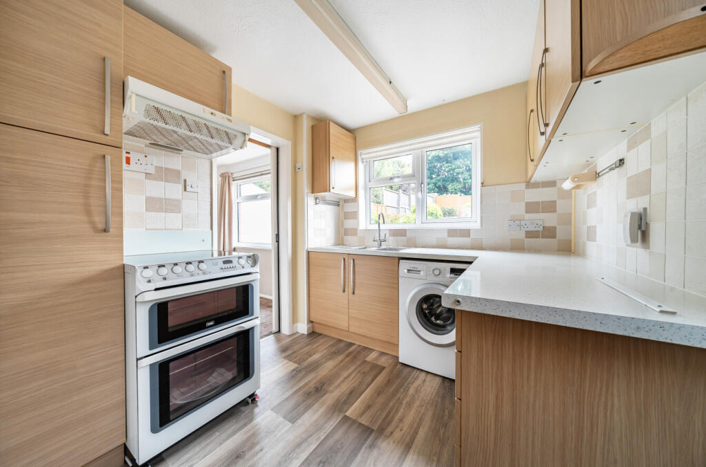 1340448-8-689cdca...