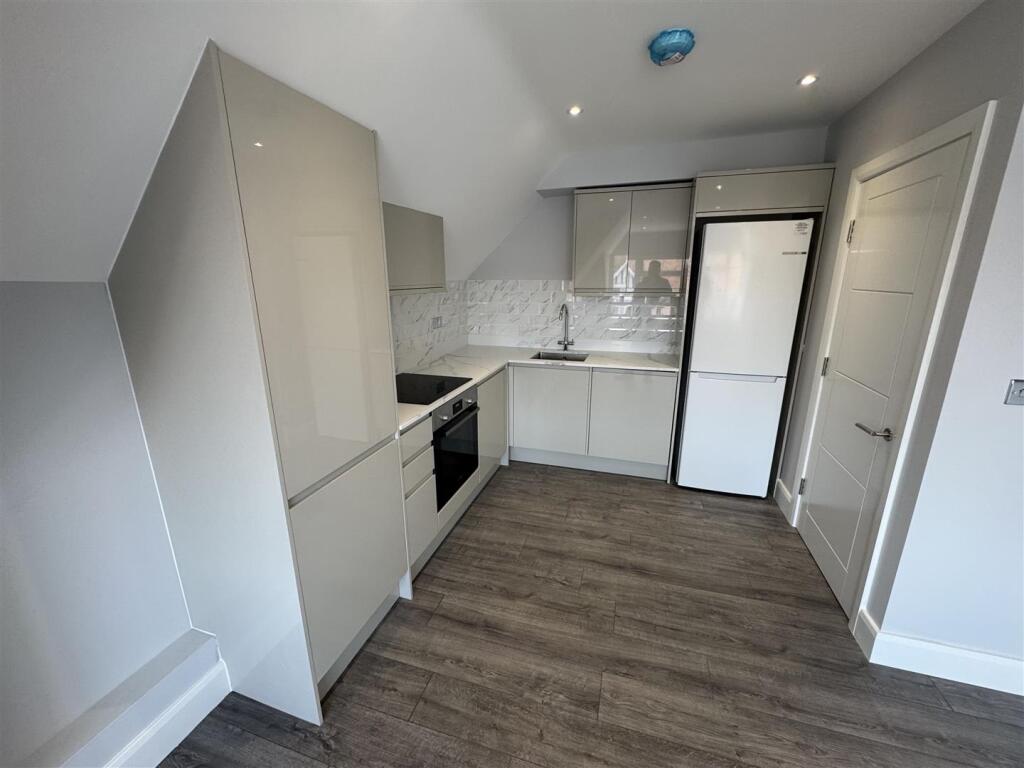 Kitchen/ Lounge