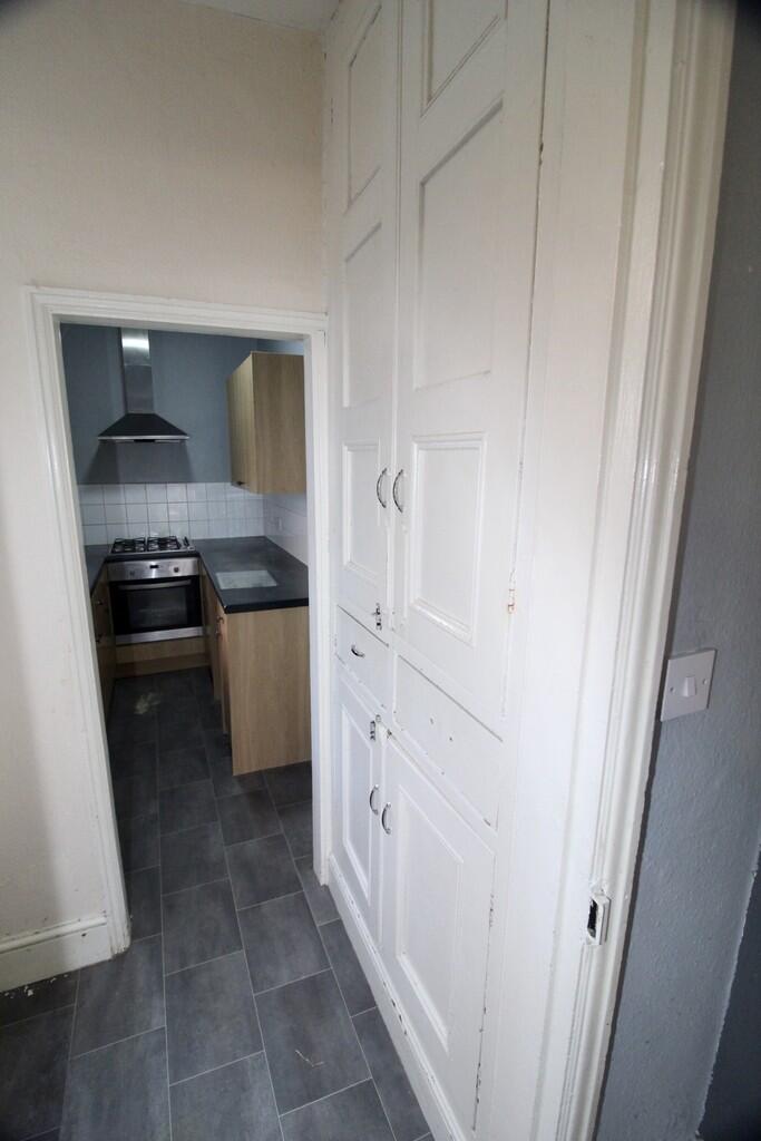 AE82912F-F824-463...