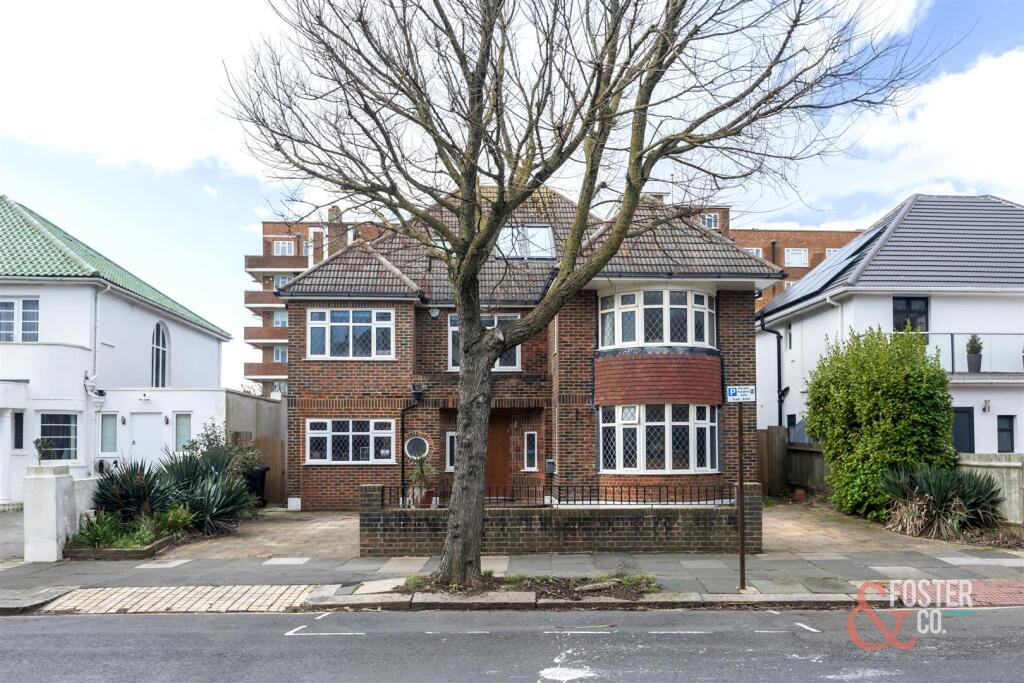 Vallance Road, 24-031.jpg