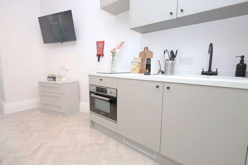 Kitchen Area (a)