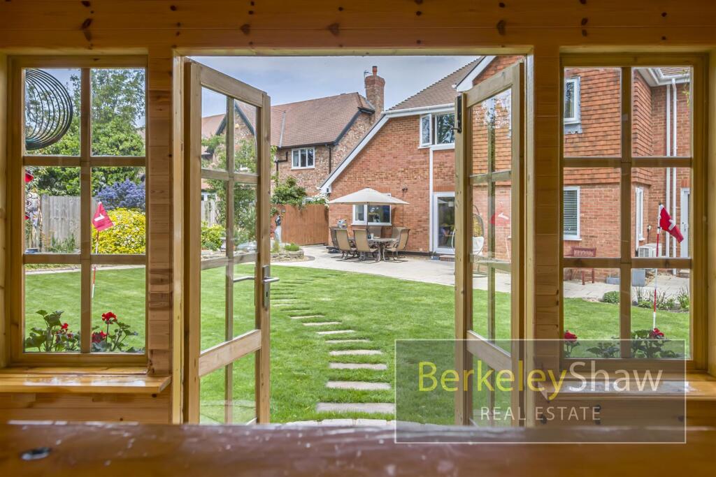 2 Mayfield Court Victoria Road Formby L377JL 037.j