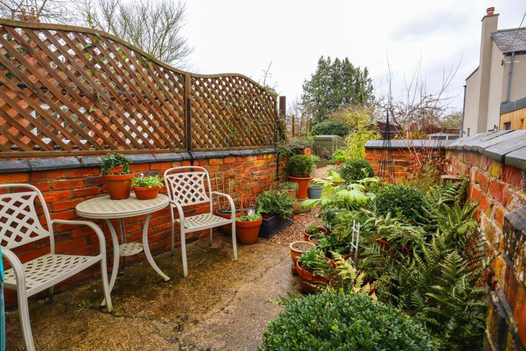 Rear courtyard garden.jpg