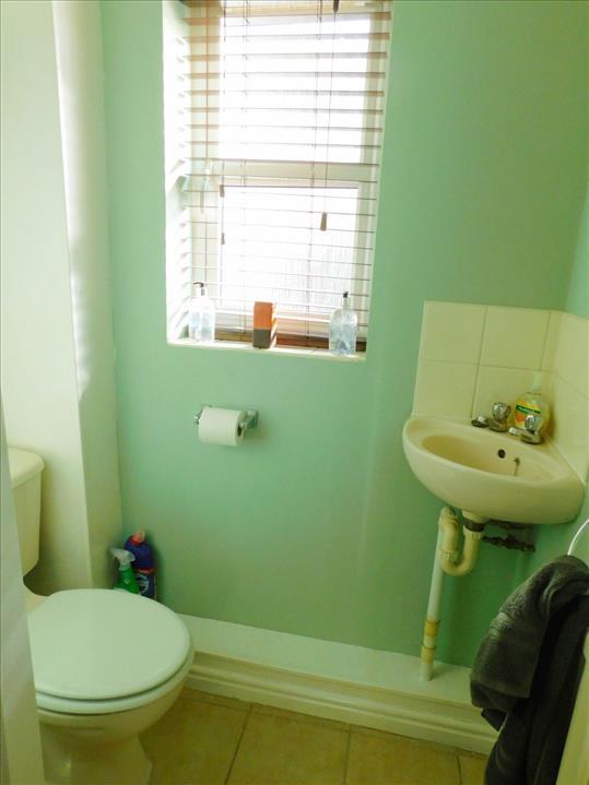 CLOAKROOM/W.C