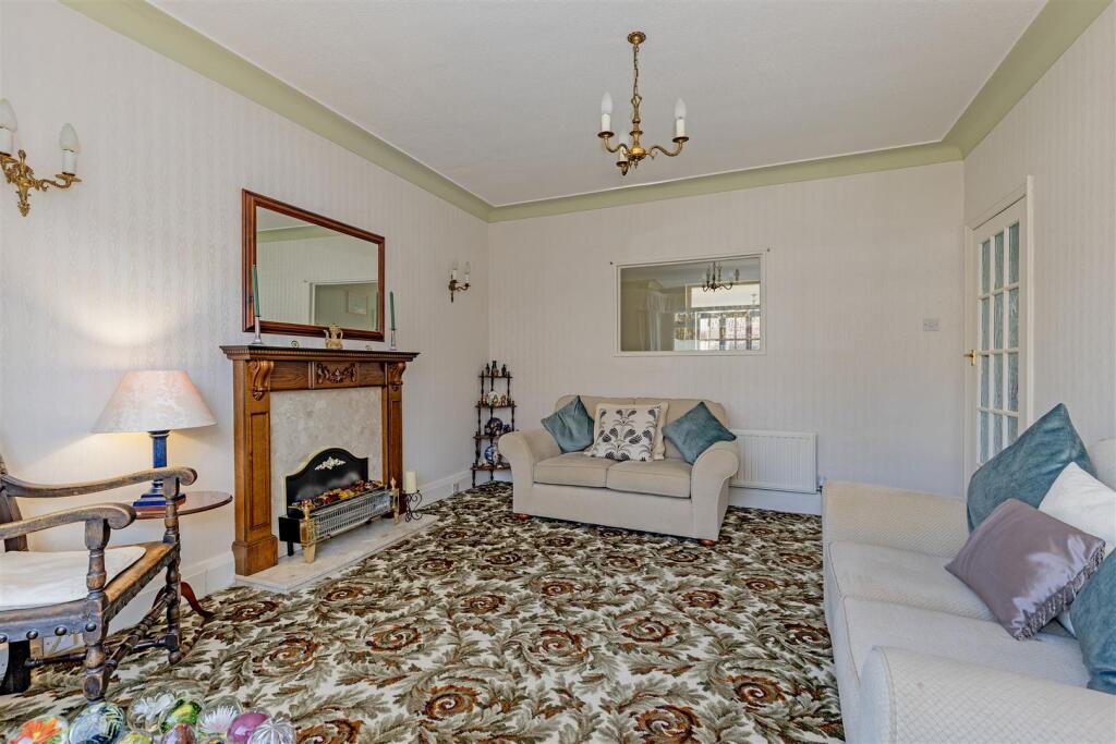 Reception Room-2.jpg