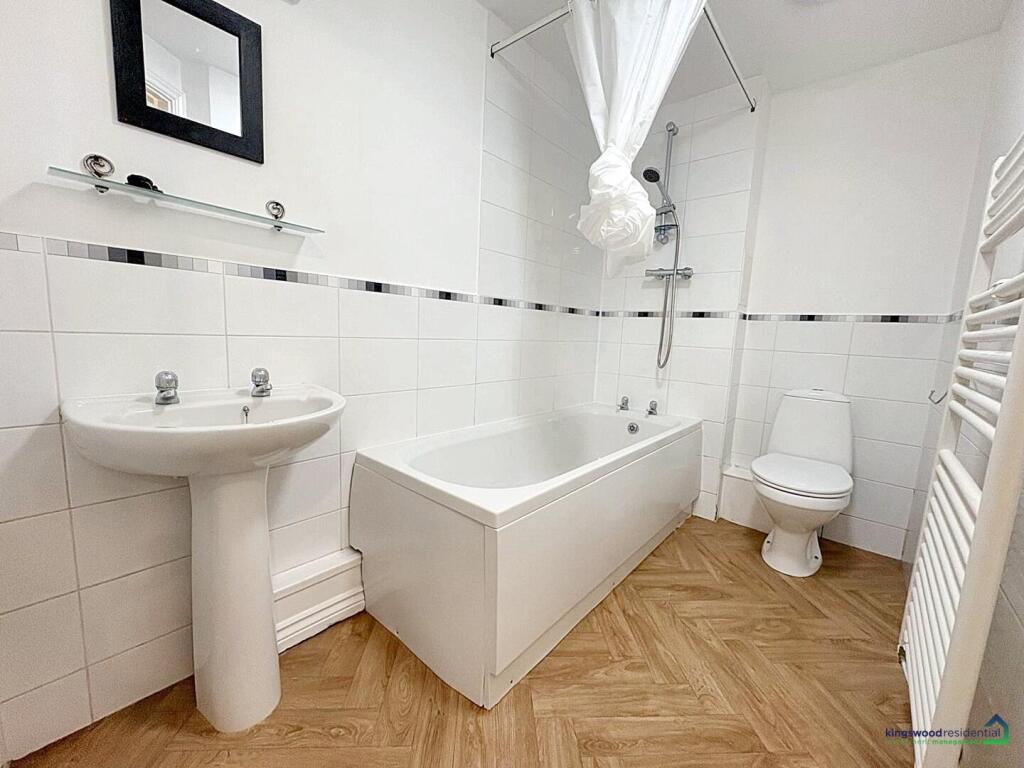 WhatsApp Image 2025-09-12 at 12.24.27 (5).jpg