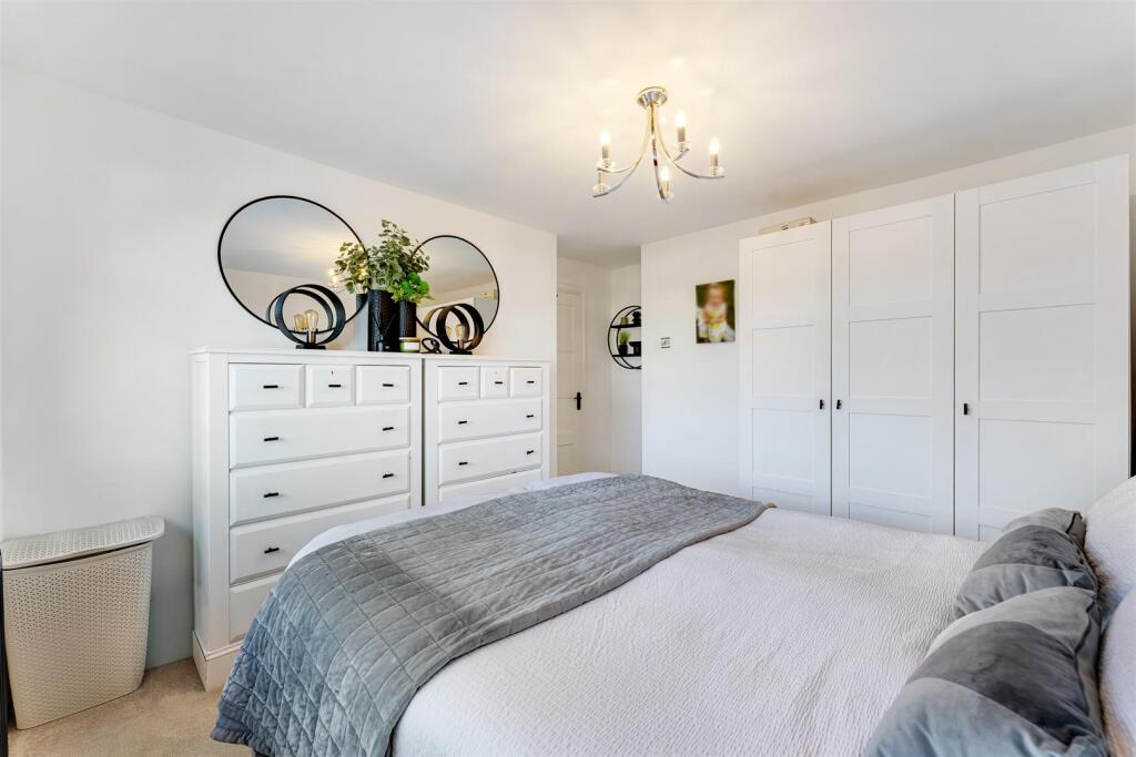 100 Tithebarn Road bedroom 1 2.jpg