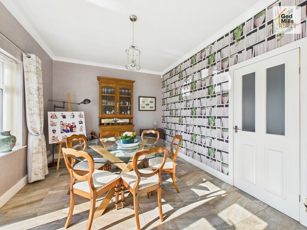 CAM04261G0-PR0034...