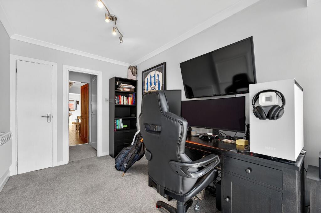 Bedroom 4 / Office