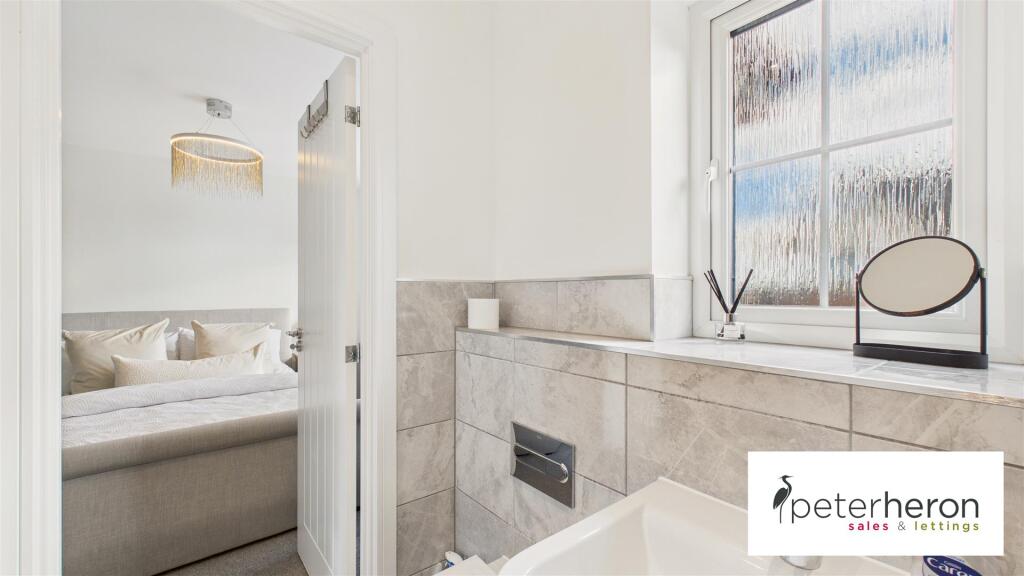 En Suite Shower Room