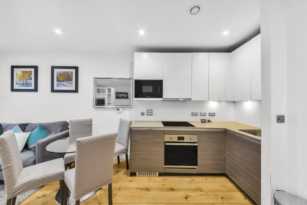 Tryon Apartments 