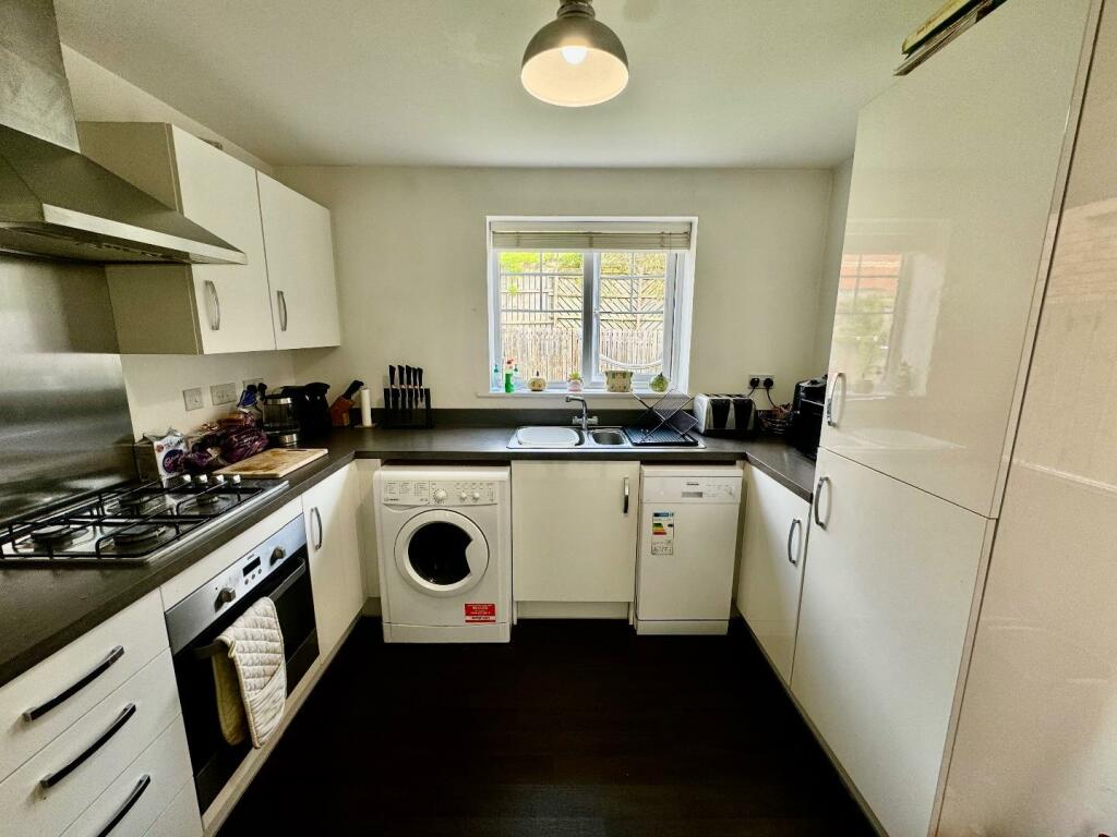 KITCHEN/BREAKFAST ROOM