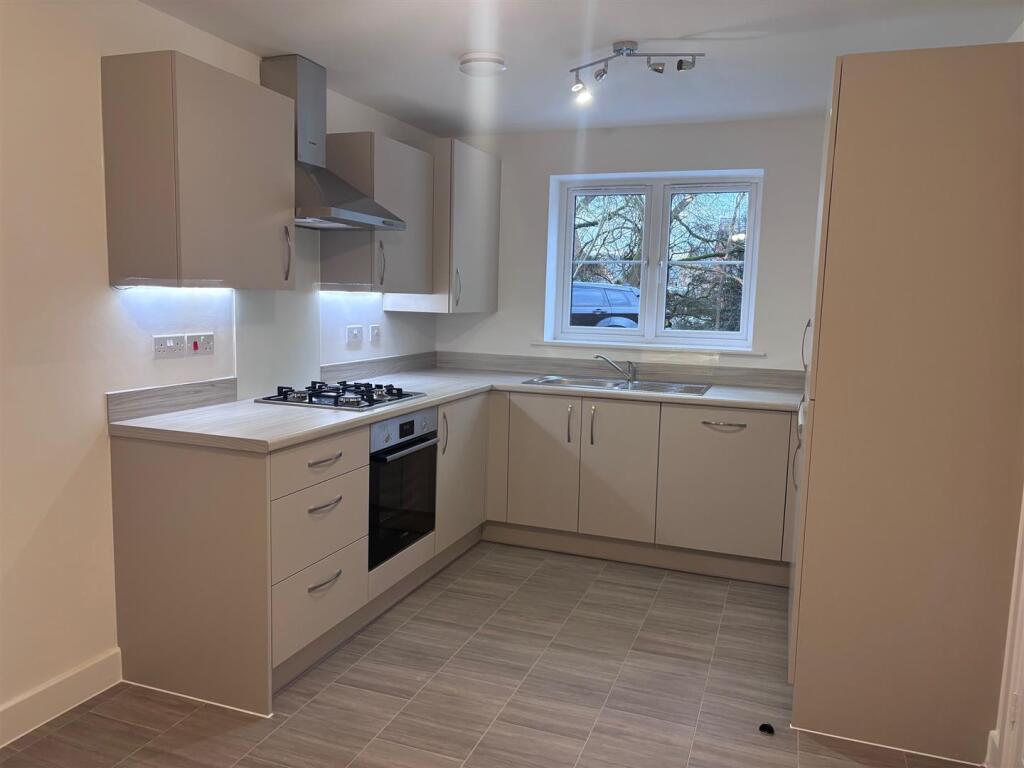 Stapleford Chase PIC - 02.jpg