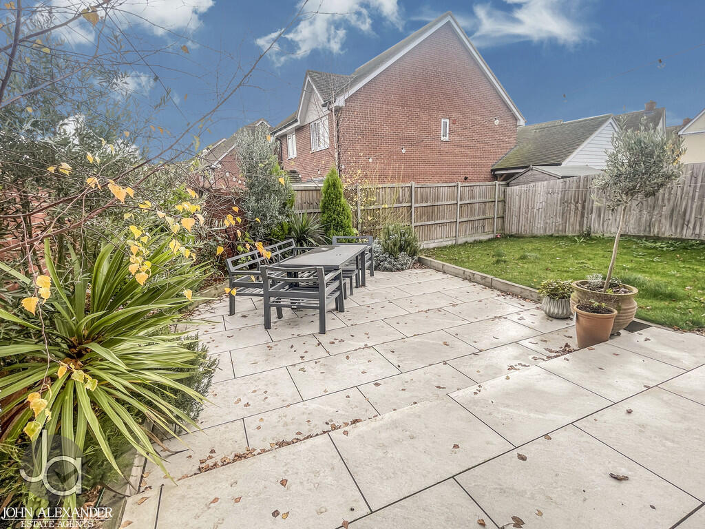 20251128_10514693...