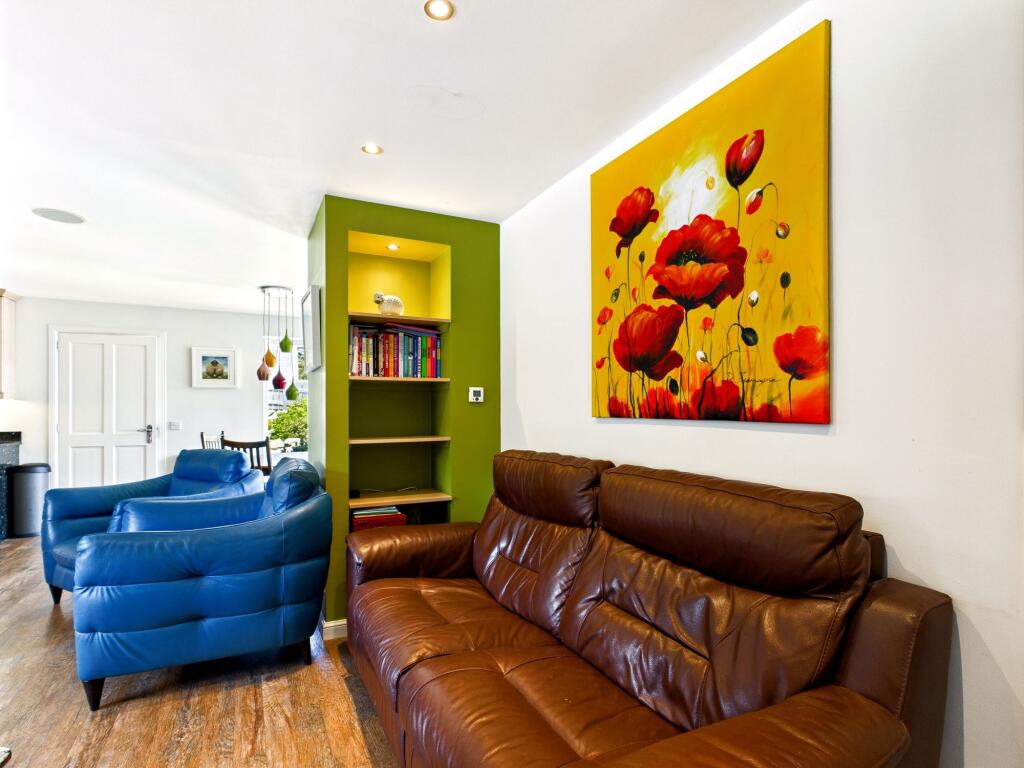 Kitchen/dining/family room.