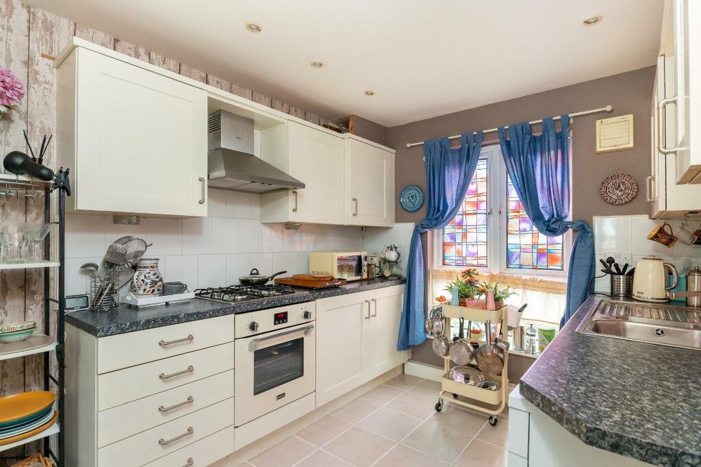 8B8SHD - KitchenDiner F.jpg