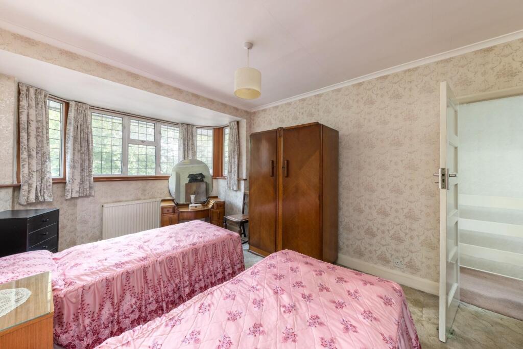 Chertsey Road 446 (24 of 27).jpg