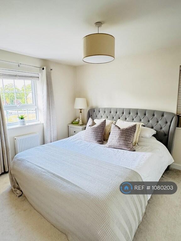 Large Double Bedroom