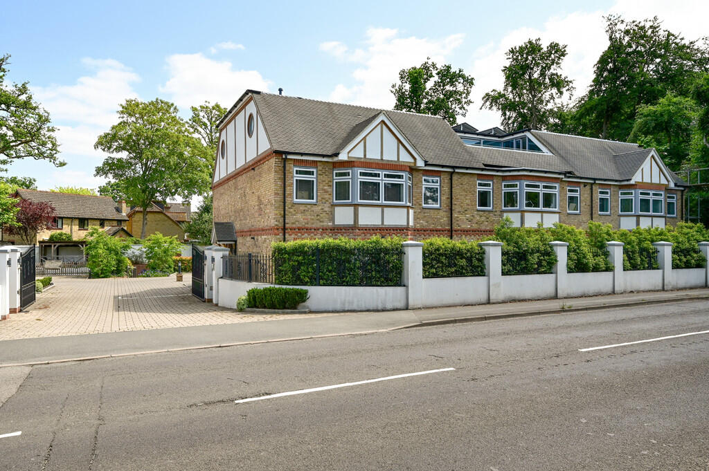 6 Fairway Heights...