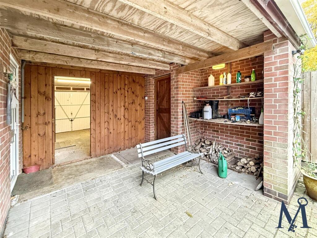 Single Garage
