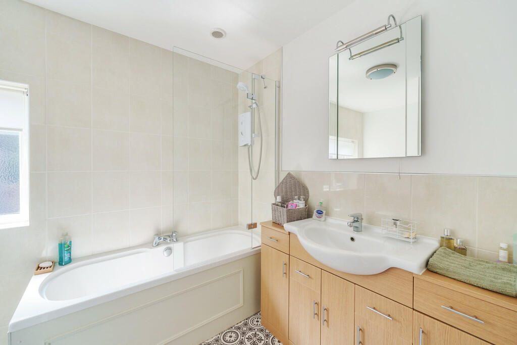 Brent Cottage Bat...