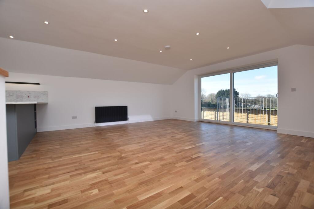 Open plan Lounge/diner/Kitchen