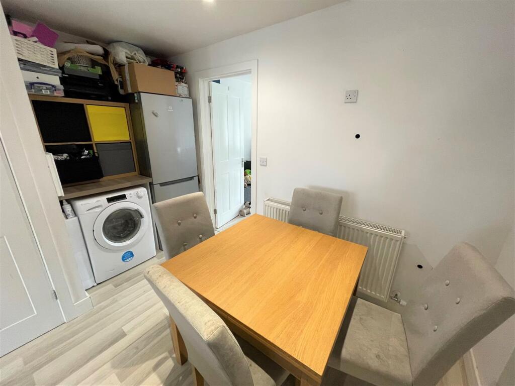 Dining Room 2.jpg