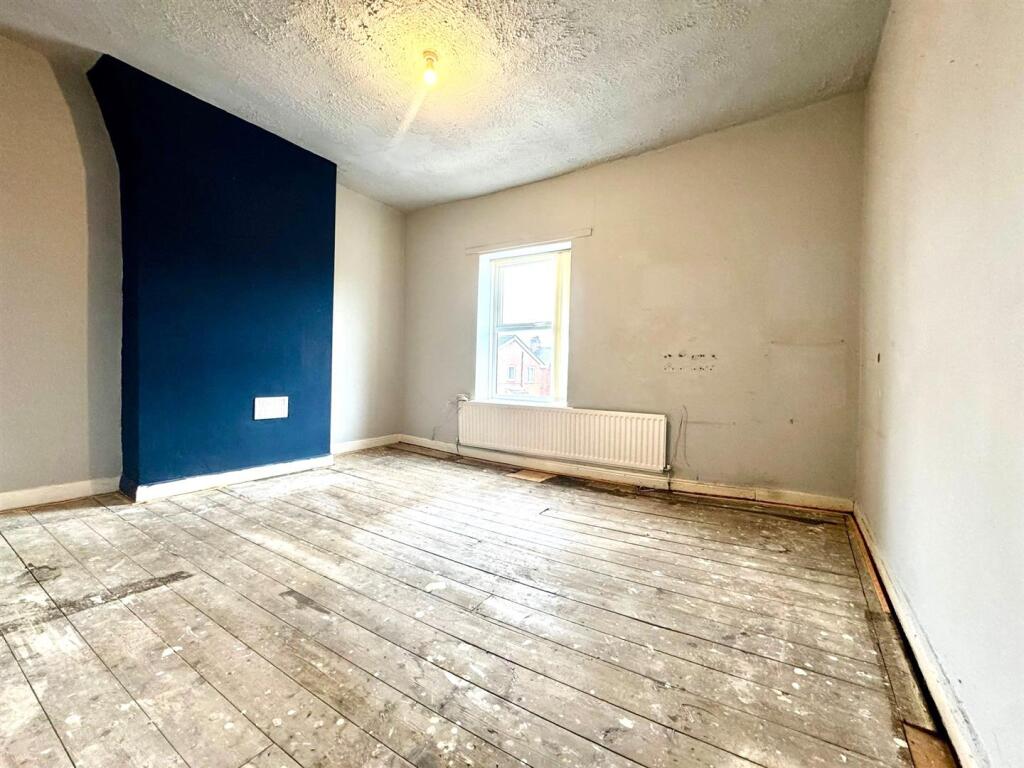 WhatsApp Image 2025-10-20 at 15.42.39 (1).jpeg