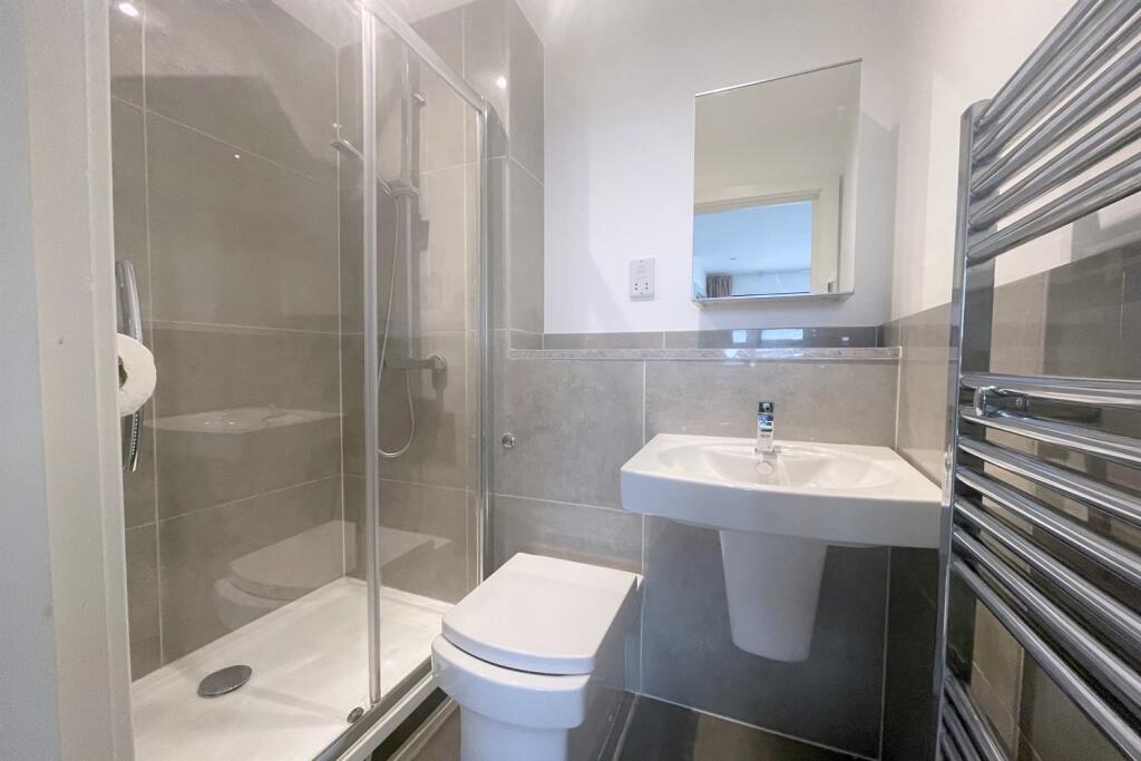 Ensuite shower room