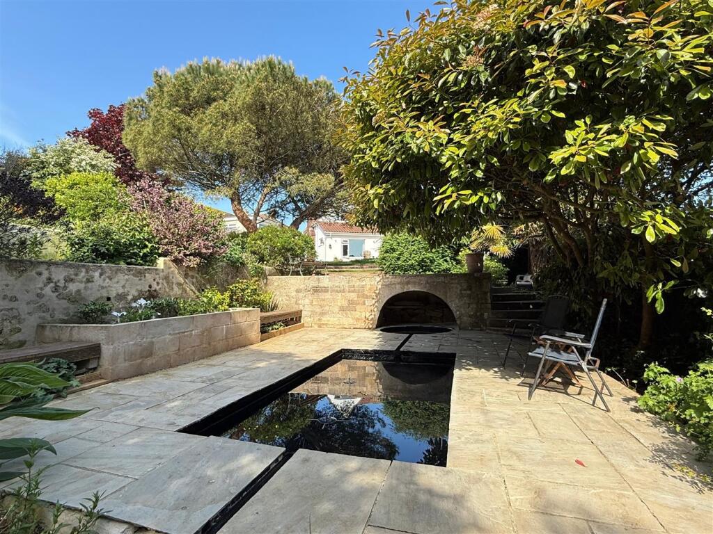 Mediteranean Reflecting Pool.JPG