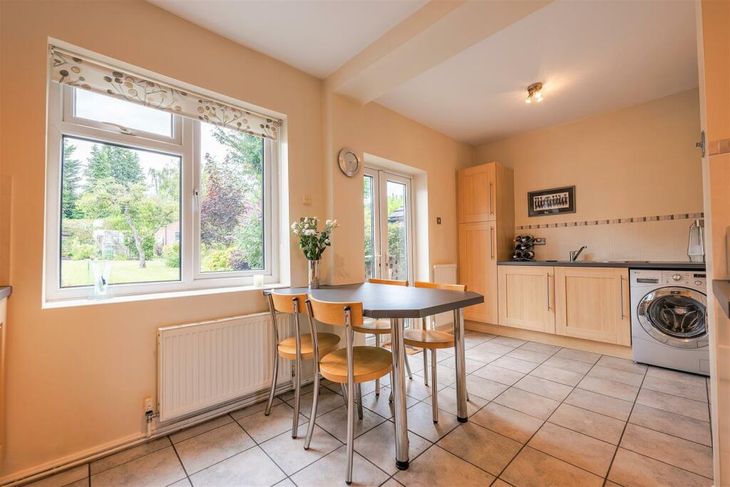 30 Longdale Lane-12.jpg