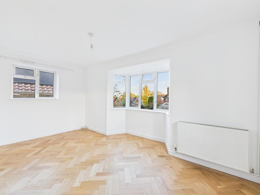 CAM04018G0-PR0379...