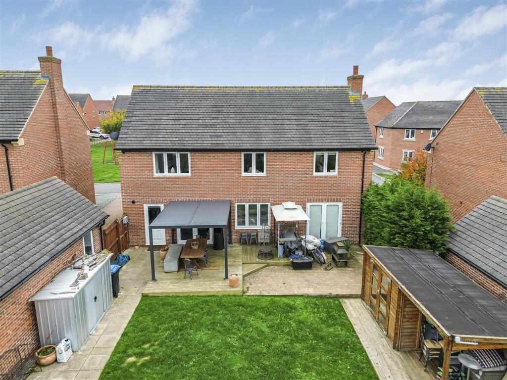 1 Buttercup Close