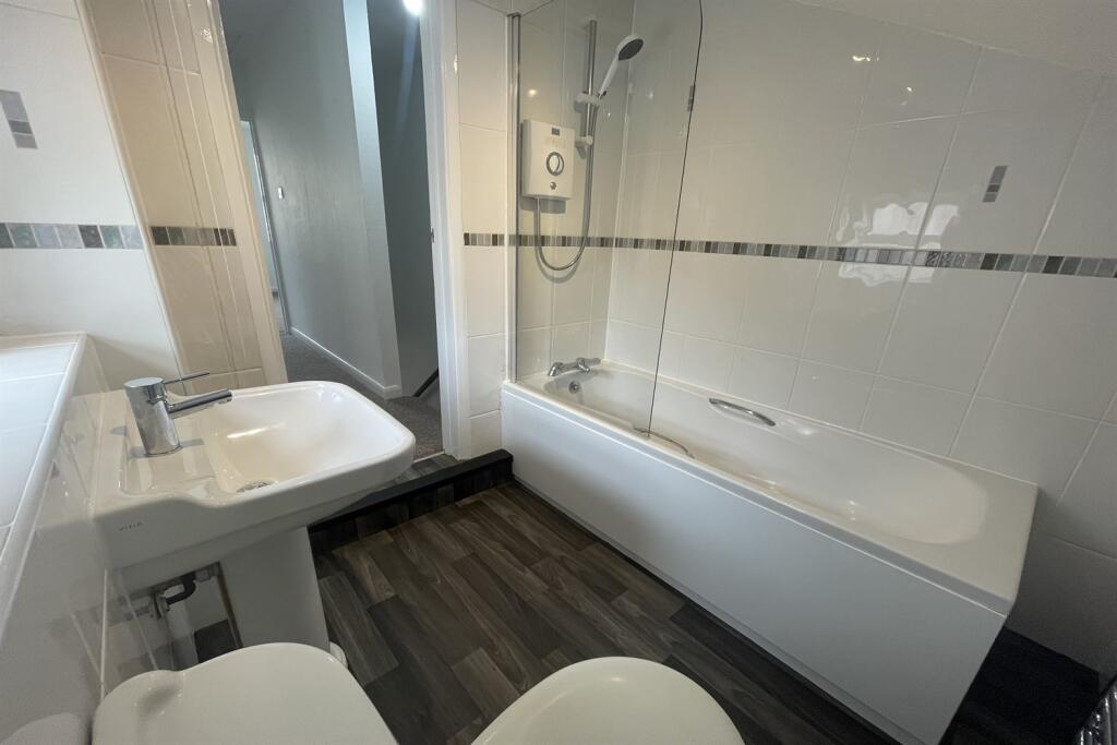 White bathroom suite