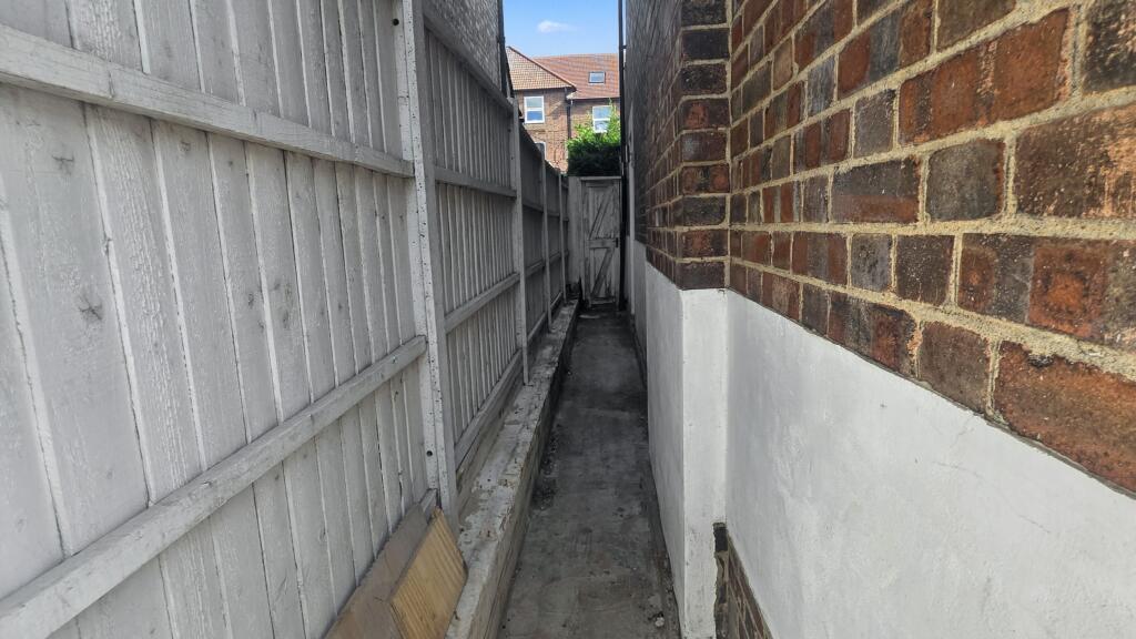 43 Harrow Road, Wembley, HA9 6DG