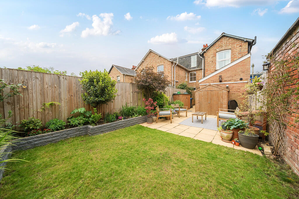 1298196-2-6835a16...