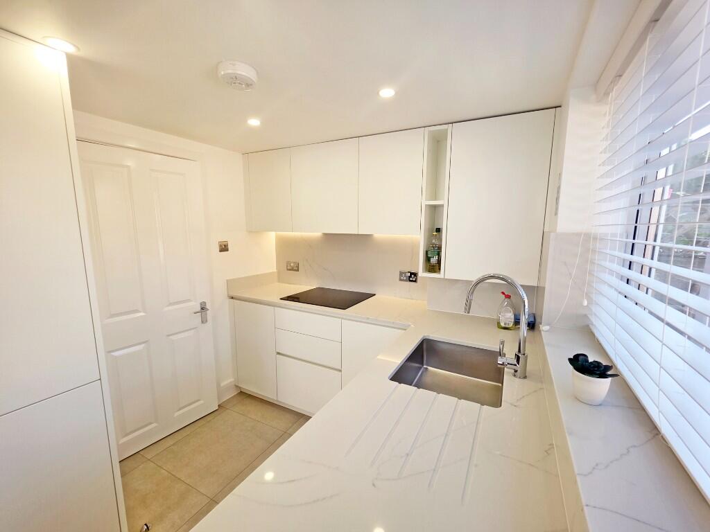 Newly Fitted Kitchen