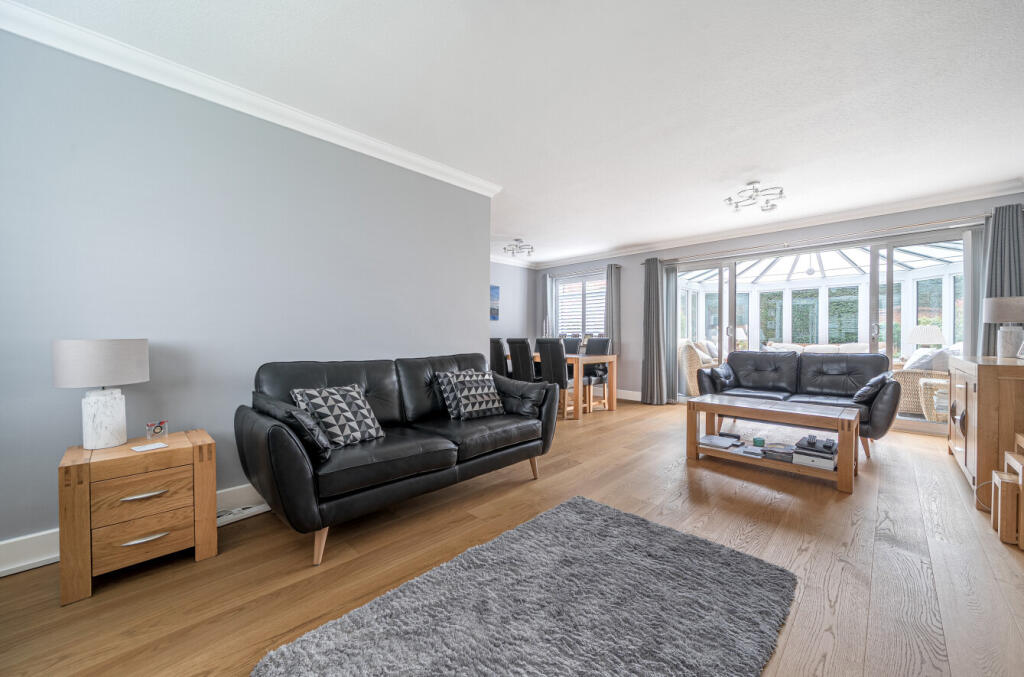 1370645-16-68fa74...