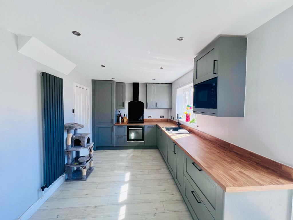 KITCHEN (6).jpg