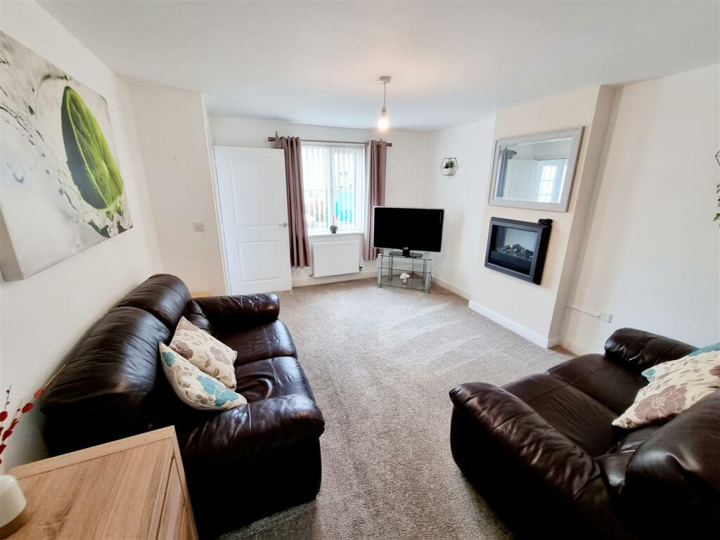 Sitting room.jpg