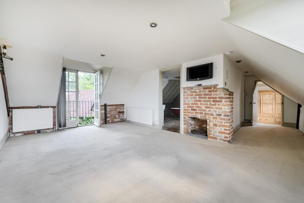 1306492-7-6849ae8...