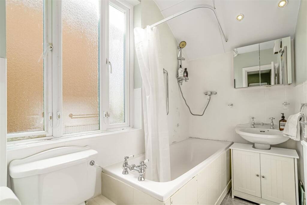 15_Commondale__Putney__SW15_1HS-15.JPG