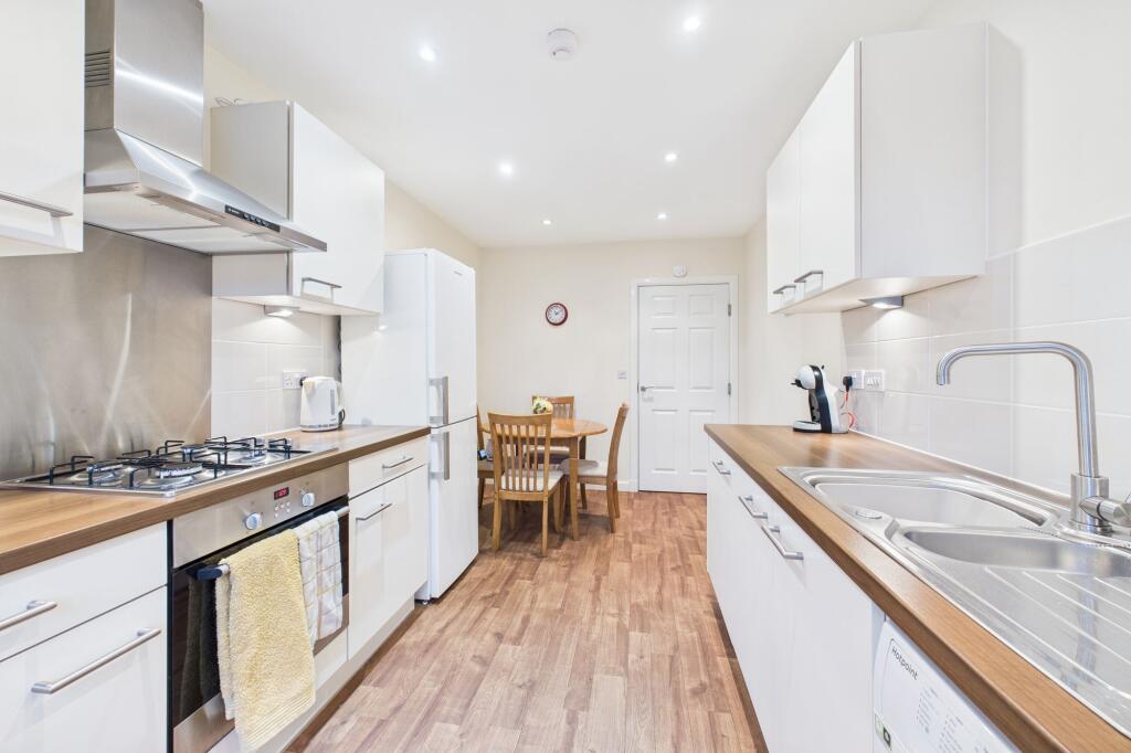 Flat 2/2 Bankwood Drive, Kilsyth, Glasgow G65 0GZ