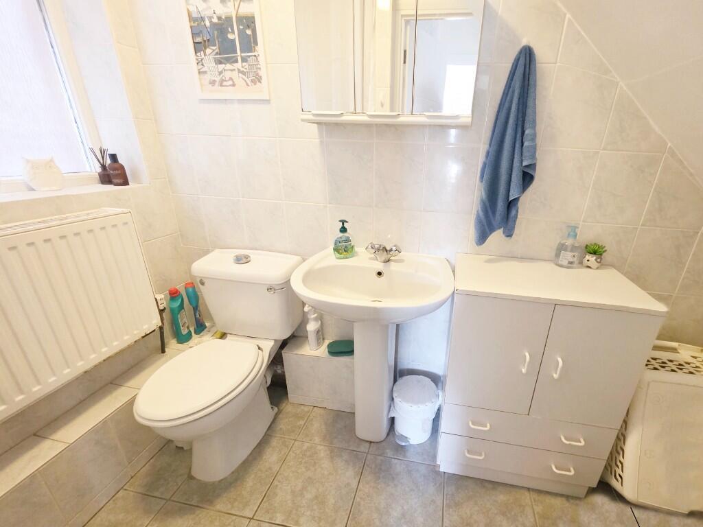 GF Shower/En-Suite