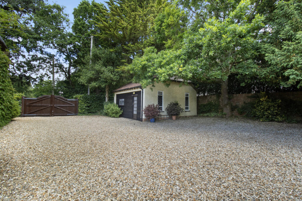 Outbuilding