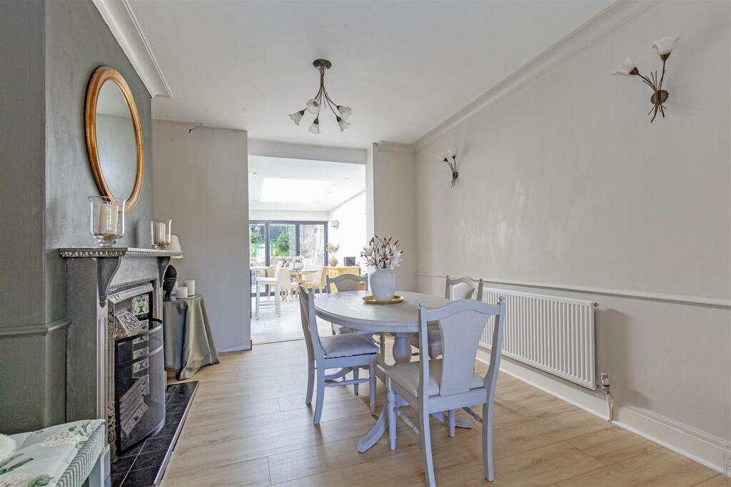 Dining Room-1.jpg