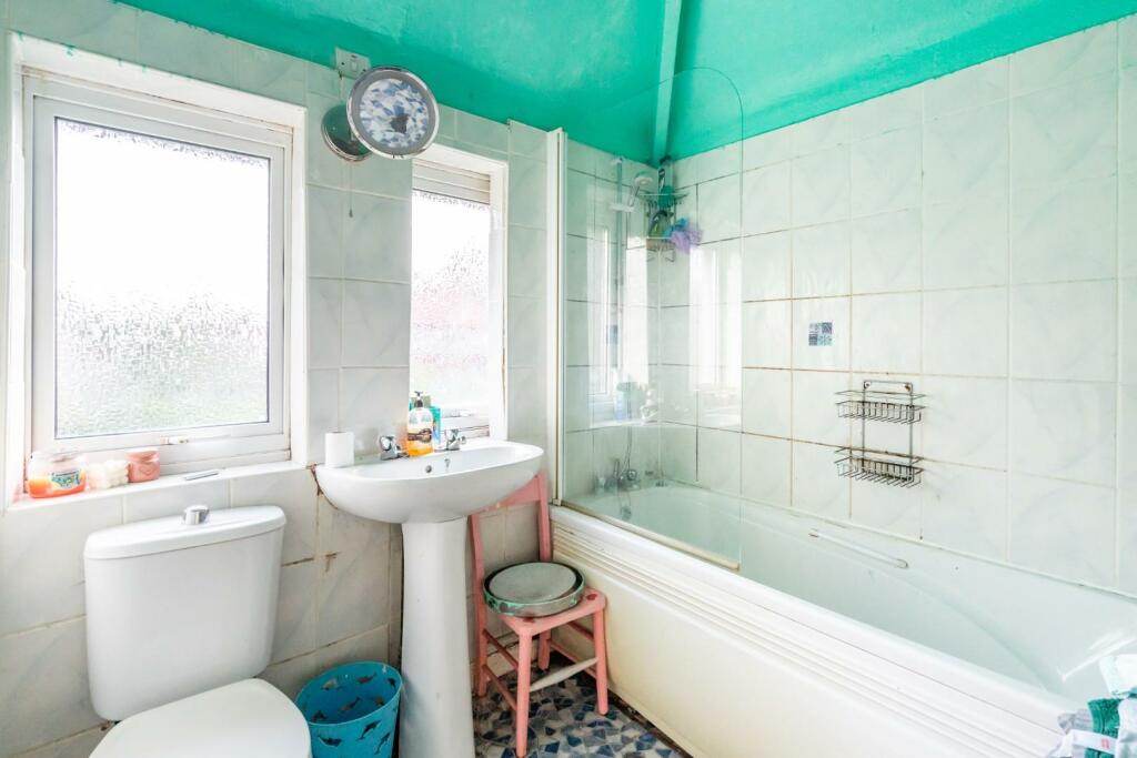 ashton ave (3 of 8) - Copy.jpg