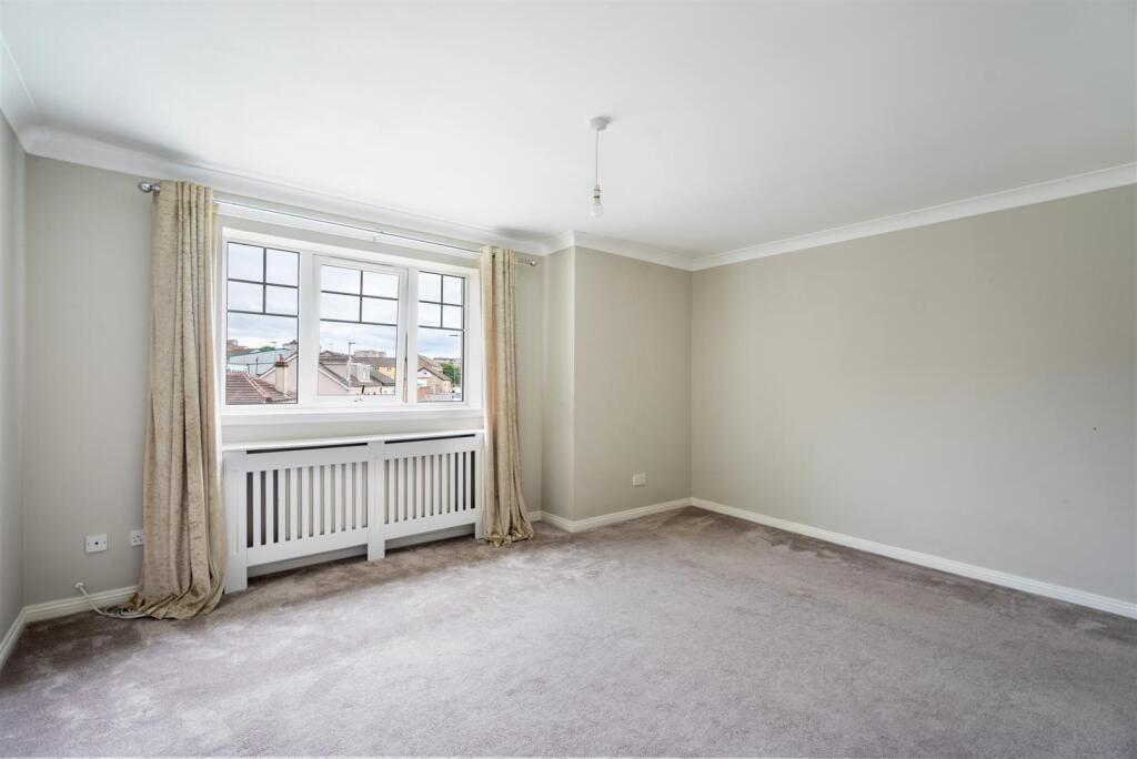 24LomondCrt-06.jpg