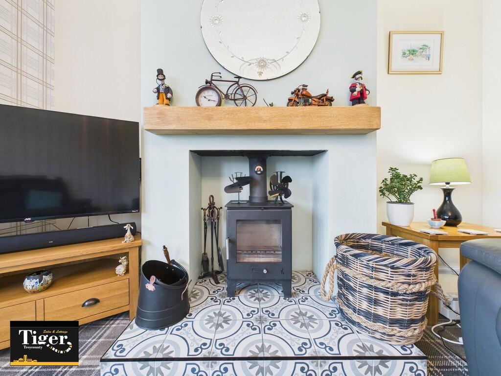 CAM03440G0-PR0302...